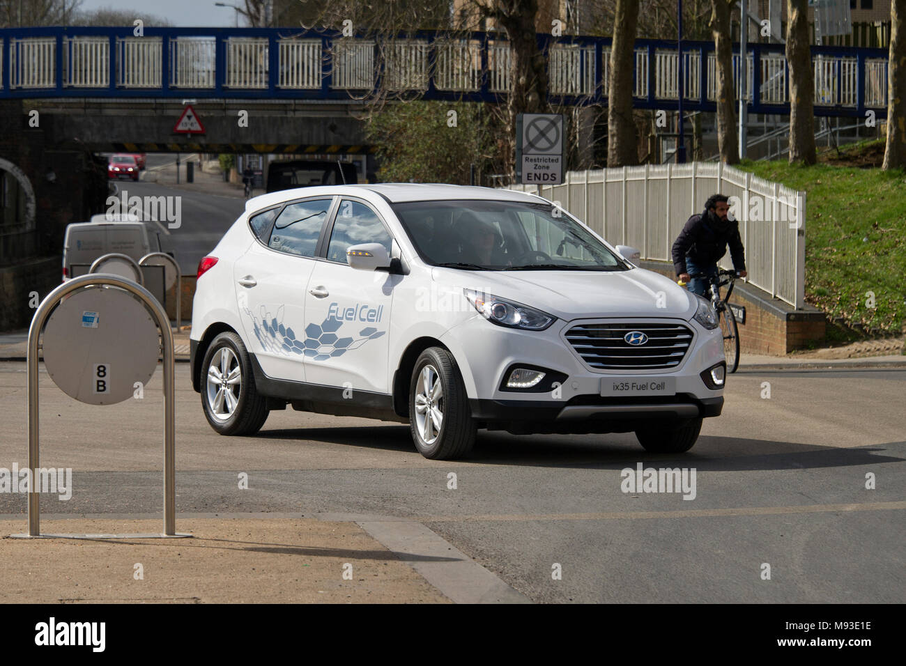 Hyundai ix35 Wasserstoff Brennstoffzelle Fahrzeug, erste Serienmodell der Welt in Oxford. Stockfoto
