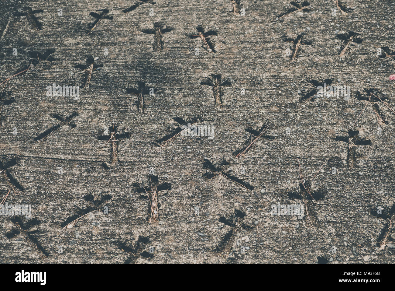 Christliche Kreuz - Kruzifix Muster in Beton - Christentum Symbol Stockfoto