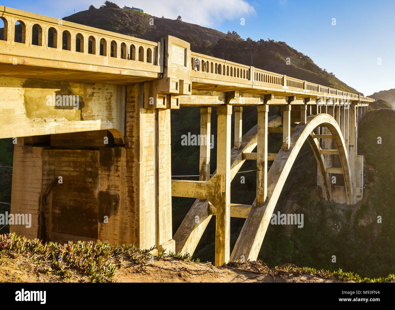 Rocky Creek Brücke über den Highway 1 - Big Sur, Monterey County, Kalifornien Stockfoto