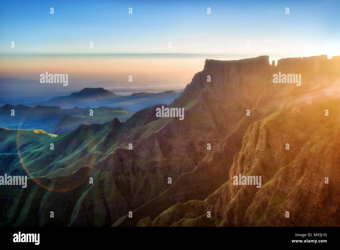 Drakensberge Amphitheater in Südafrika im Jahr 2015 getroffen Stockfoto