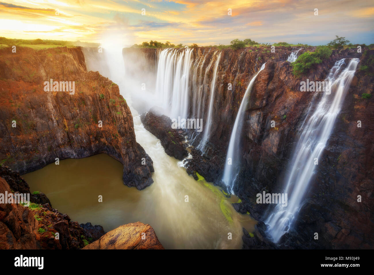 Victoria Falls in Zambia und Zimbabwe im Jahr 2015 getroffen Stockfoto