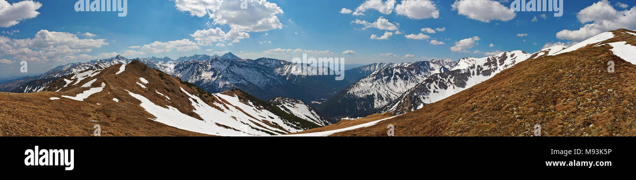 Hohe Tatra Panorama Blick vom Tal unter Kopa Kondracka peak Stockfoto