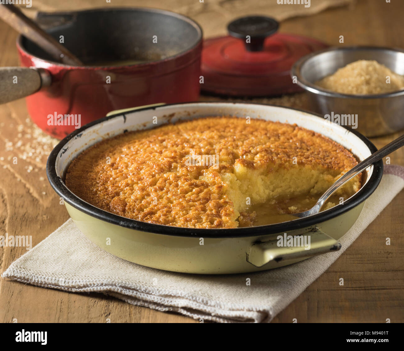 Pouding Chômeur. Der arme Mann Pudding. Kanada Essen Stockfoto