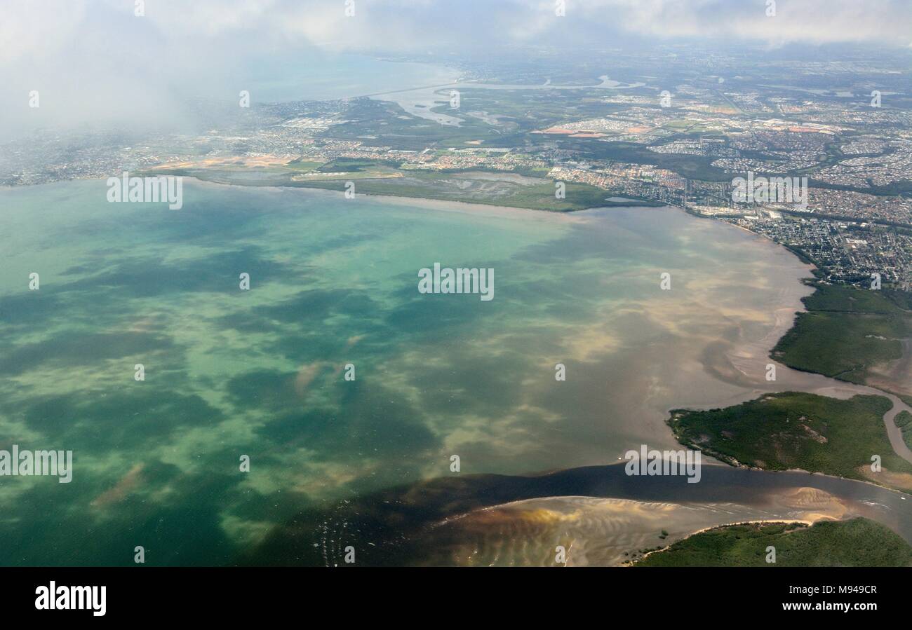 Luftaufnahme von Deception Bay in der Nähe von Brisbane, Queensland. Stockfoto