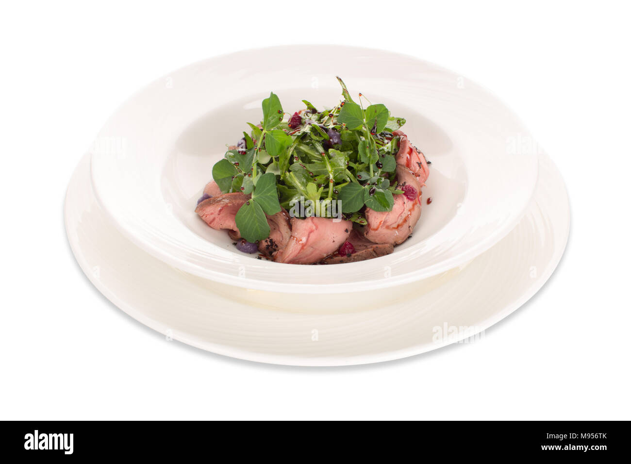 Fleisch Salat mit grünen in einem weißen Big Dish Stockfoto