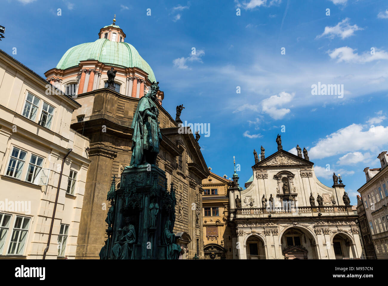 Prag, tschechische Republik - 15. JUNI 2017: Außenansicht der St. Salvator Kirche in Prag am 15. Juni 2017. Es ist ein Teil des historischen Komplex von Bui Stockfoto