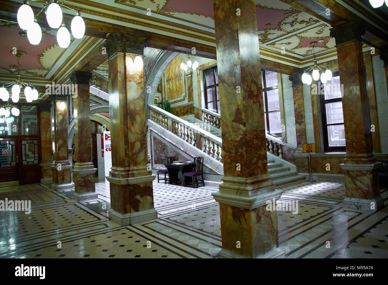 Glasgow City Chambers Marmortreppe Eingang Stockfoto