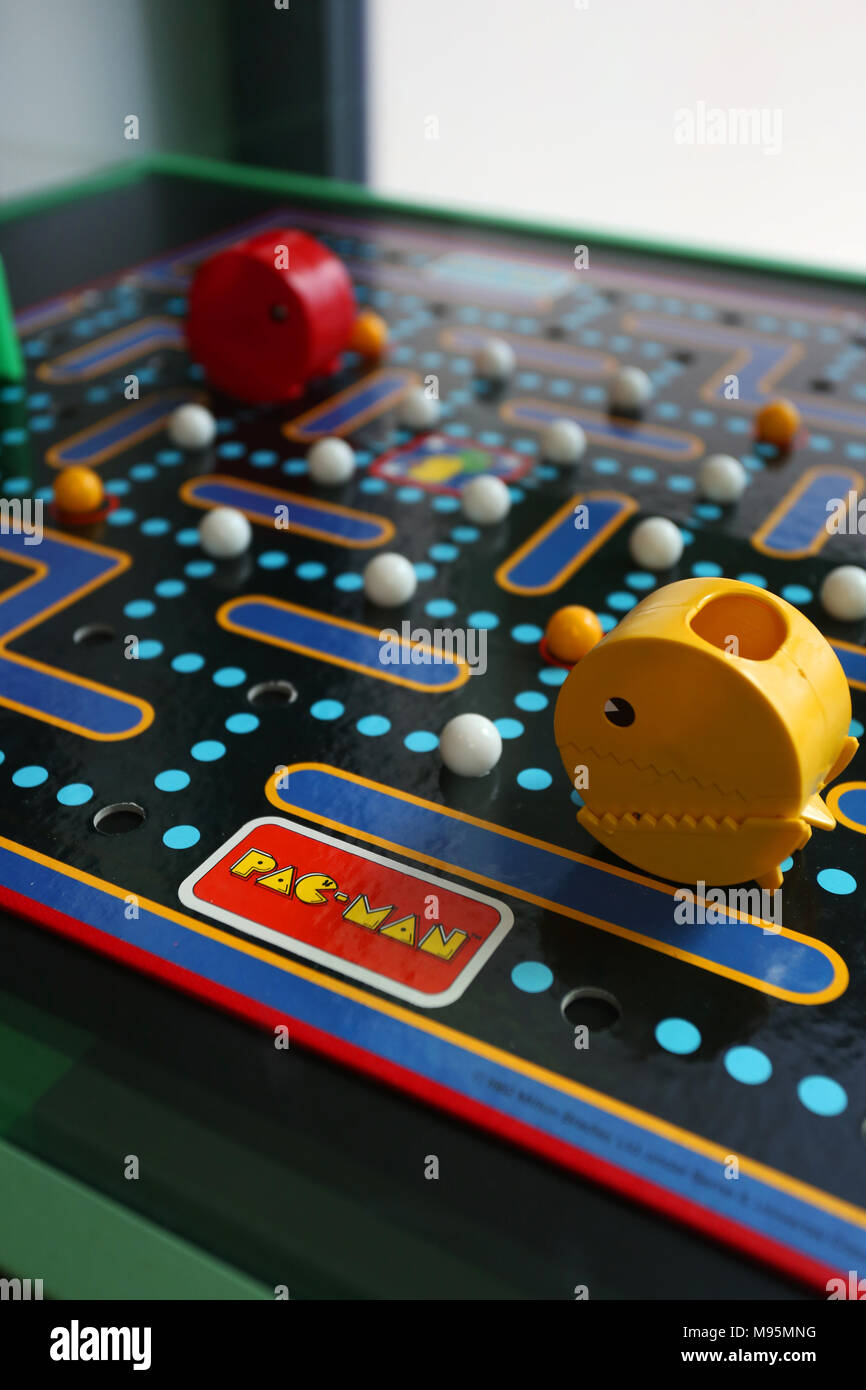 Eine alte Pac Man Spiel abgebildet auf Anzeige in Chichester, West Sussex, UK. Stockfoto