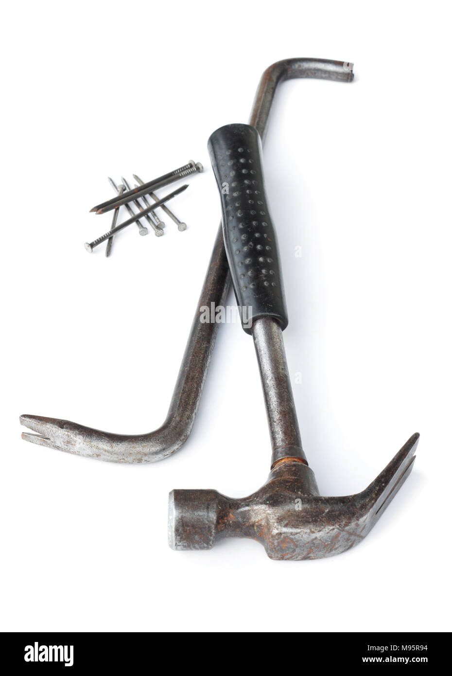 Die alten Hammer und Nagelzieher auf Weiß Stockfotografie - Alamy