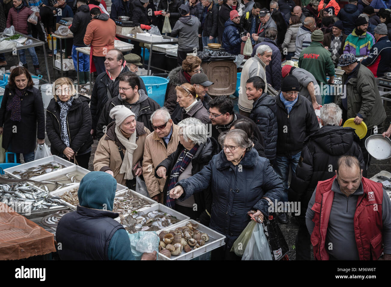 Fischmarkt La Pescheria, Catania, Sizilien, Italien. Stockfoto