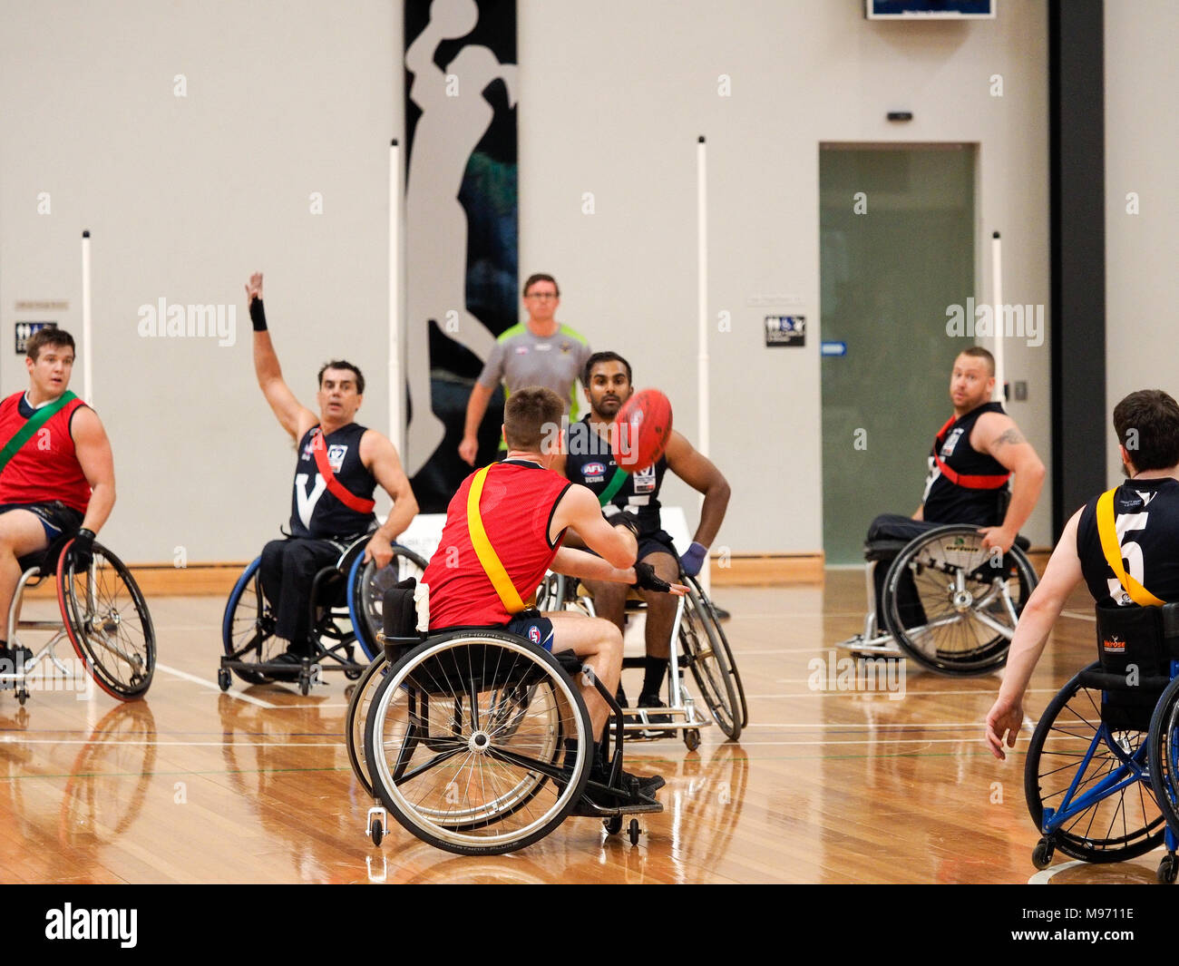 Melbourne, Australien. 23. März 2018. 2018 Rollstuhl Aussie Rules nationale Meisterschaft. Bronze Medaille Spiel zwischen Victoria und Verteidigung 1. Gewonnen von Victoria. Credit Bill Forrester/Alamy leben Nachrichten Stockfoto