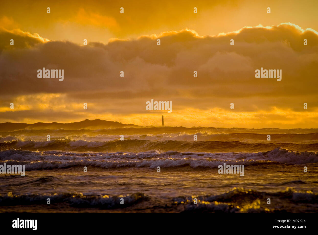 Australien, Tasmanien, Sonnenuntergang, Strand, Strahan, Cape Sorell, Cape Sorell Leuchtturm Stockfoto