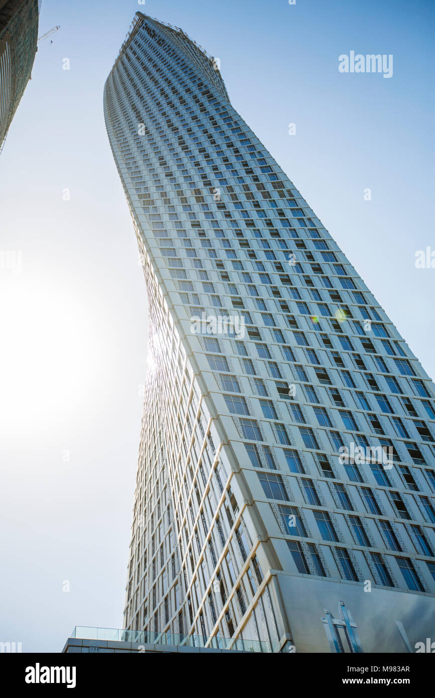 Vereinigte Arabische Emirate, Dubai, Hochhäuser, Cayan Turm Stockfoto