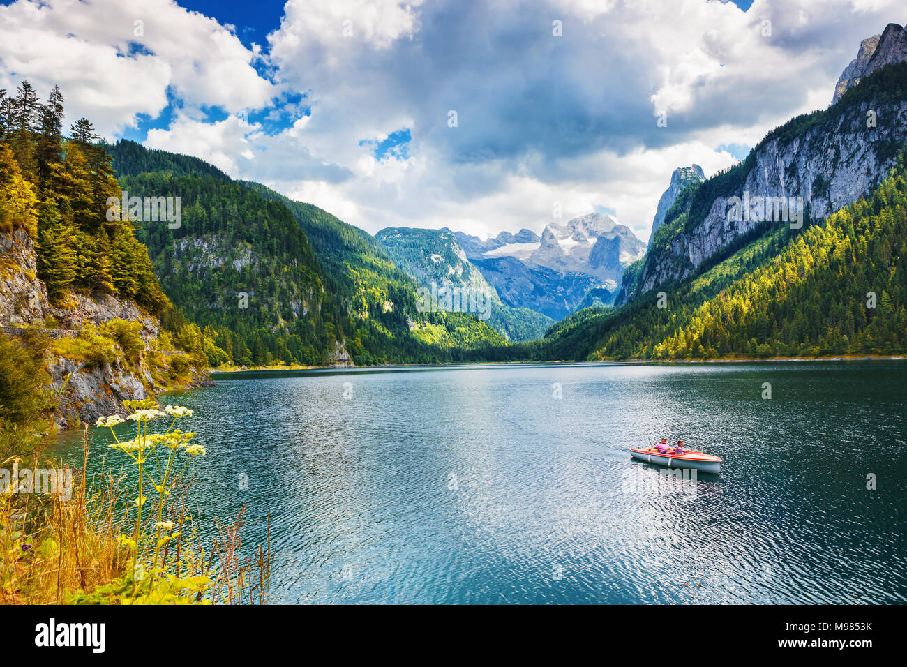 Erstaunlich Gosausee und Dachstain Peak in den österreichischen Alpen, Österreich Stockfoto