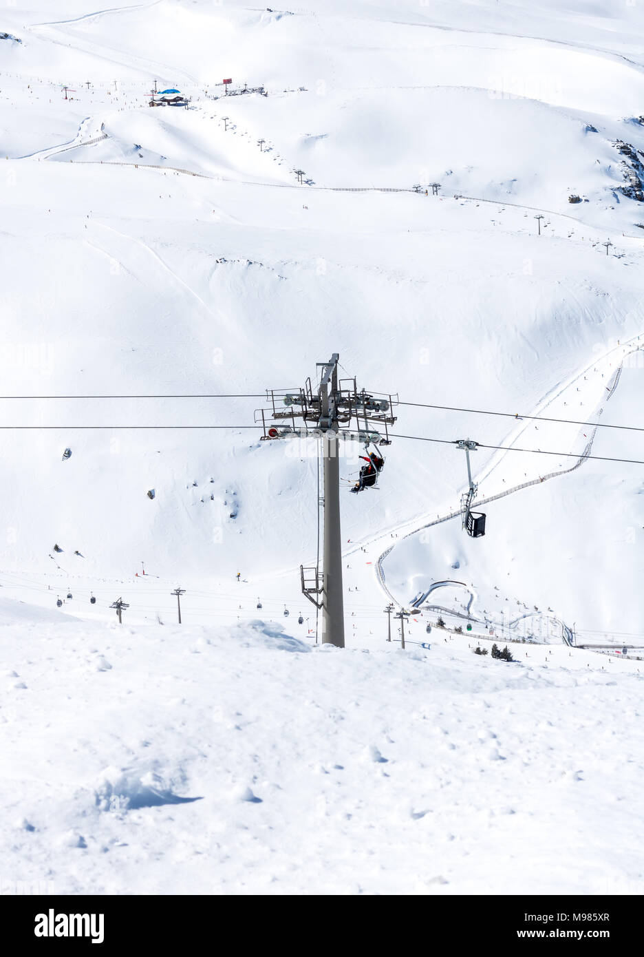 Sierra Nevada ski Resort. Menschen üben Schneesport. Stockfoto