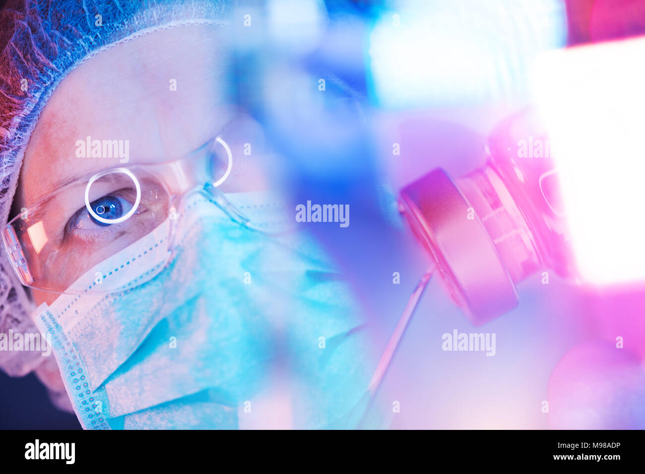 Pharmakologie Wissenschaft Forscher im Labor arbeiten an der Entwicklung neuer Immunologie Impfstoff Stockfoto