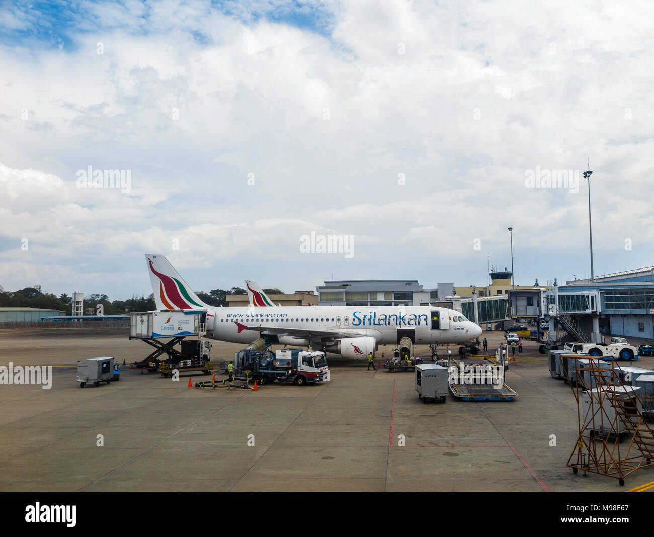 Sri Lanka Airways Airbus A320-200 auf dem Boden an (Colombo) Bandaranaike International Airport, Colombo, Sri Lanka gewartet Stockfoto