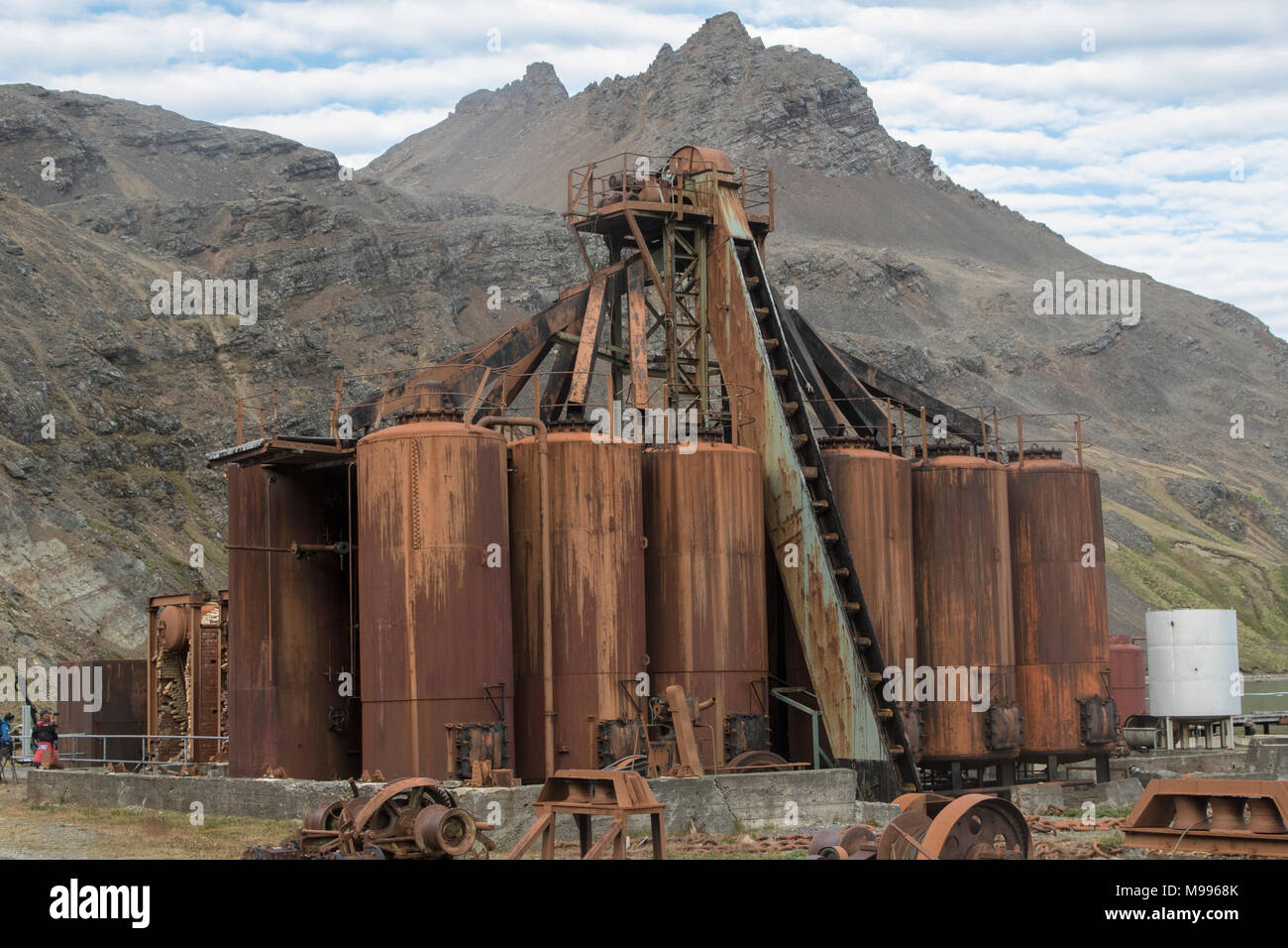 Ansicht der historischen Walfangstation in Grytviken, Südgeorgien, die stillgelegten Maschinen Stockfoto