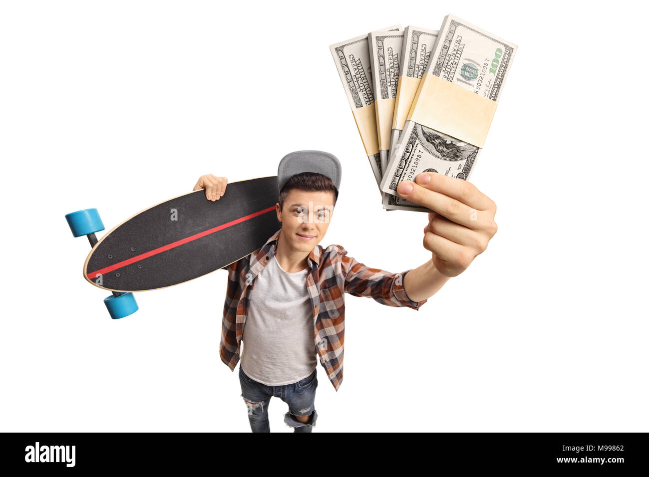 Jugendliche skater Holding ein Longboard übersicht Geld Bundles auf weißem Hintergrund Stockfoto