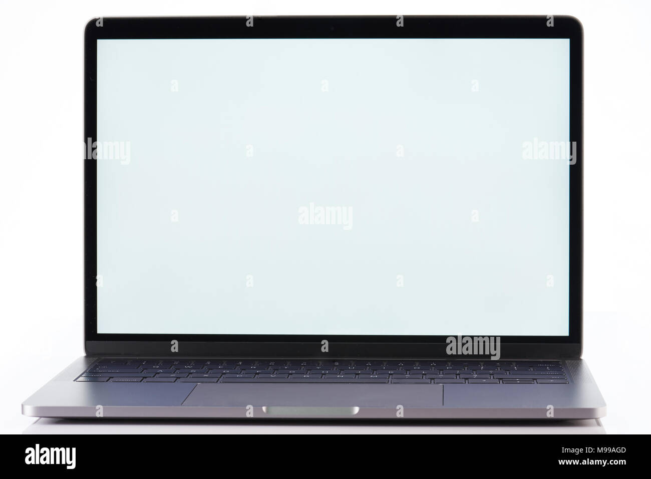 Modernes flaches Notebook Vorderansicht auf weißem Hintergrund Stockfoto