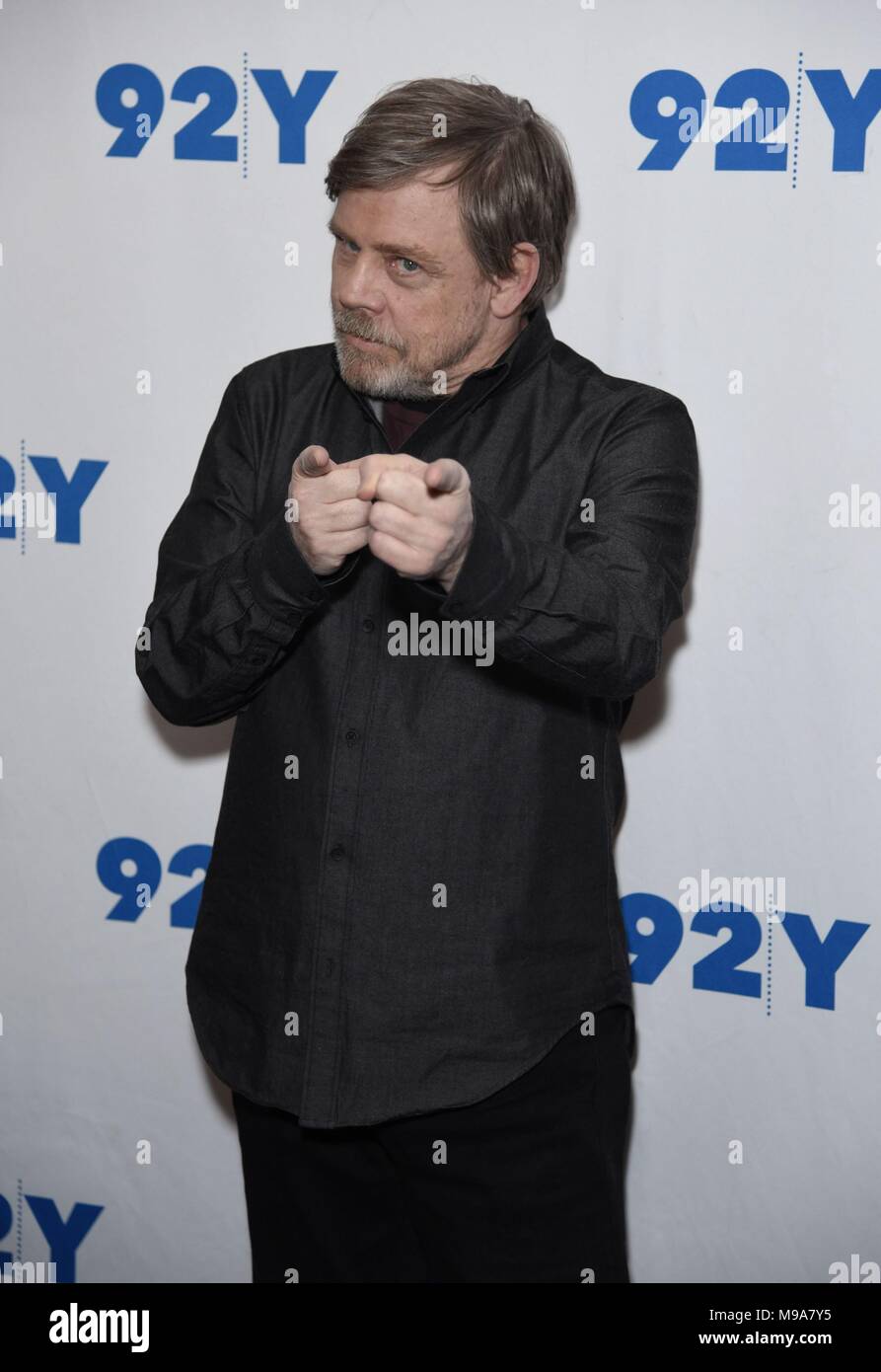 New York, NY, USA. 23 Mär, 2018. Mark Hamill anwesend für Star Wars: Der letzte Jedi: Mark Hamill im Gespräch mit Frank Oz, 92nd Street Y, New York, NY 23. März 2018. Credit: Derek Sturm/Everett Collection/Alamy leben Nachrichten Stockfoto