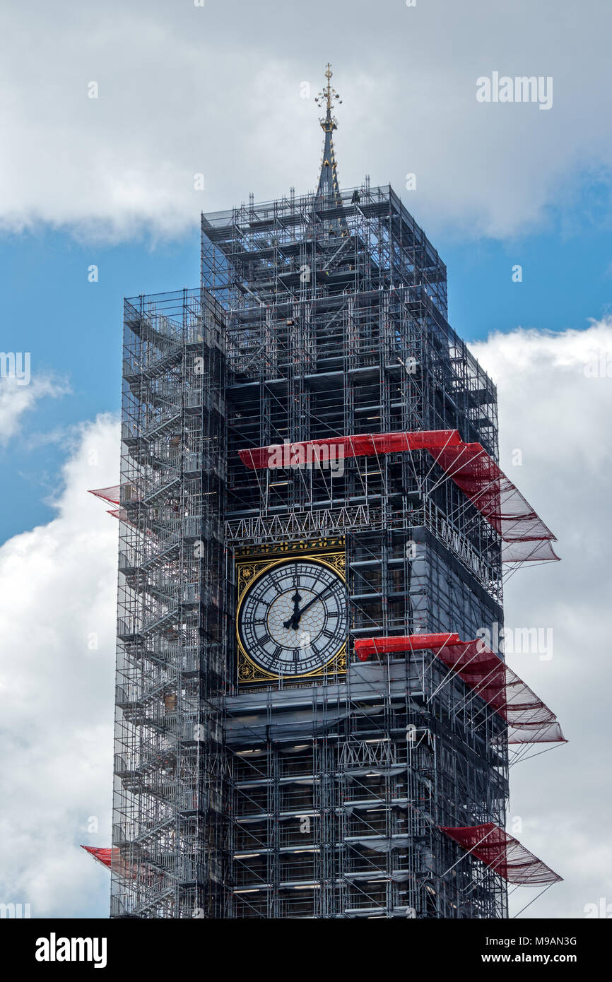 LONDON/GROSSBRITANNIEN - 21. März: Blick auf Big Ben im Gerüstbau in London am 21. März 2018 Stockfoto