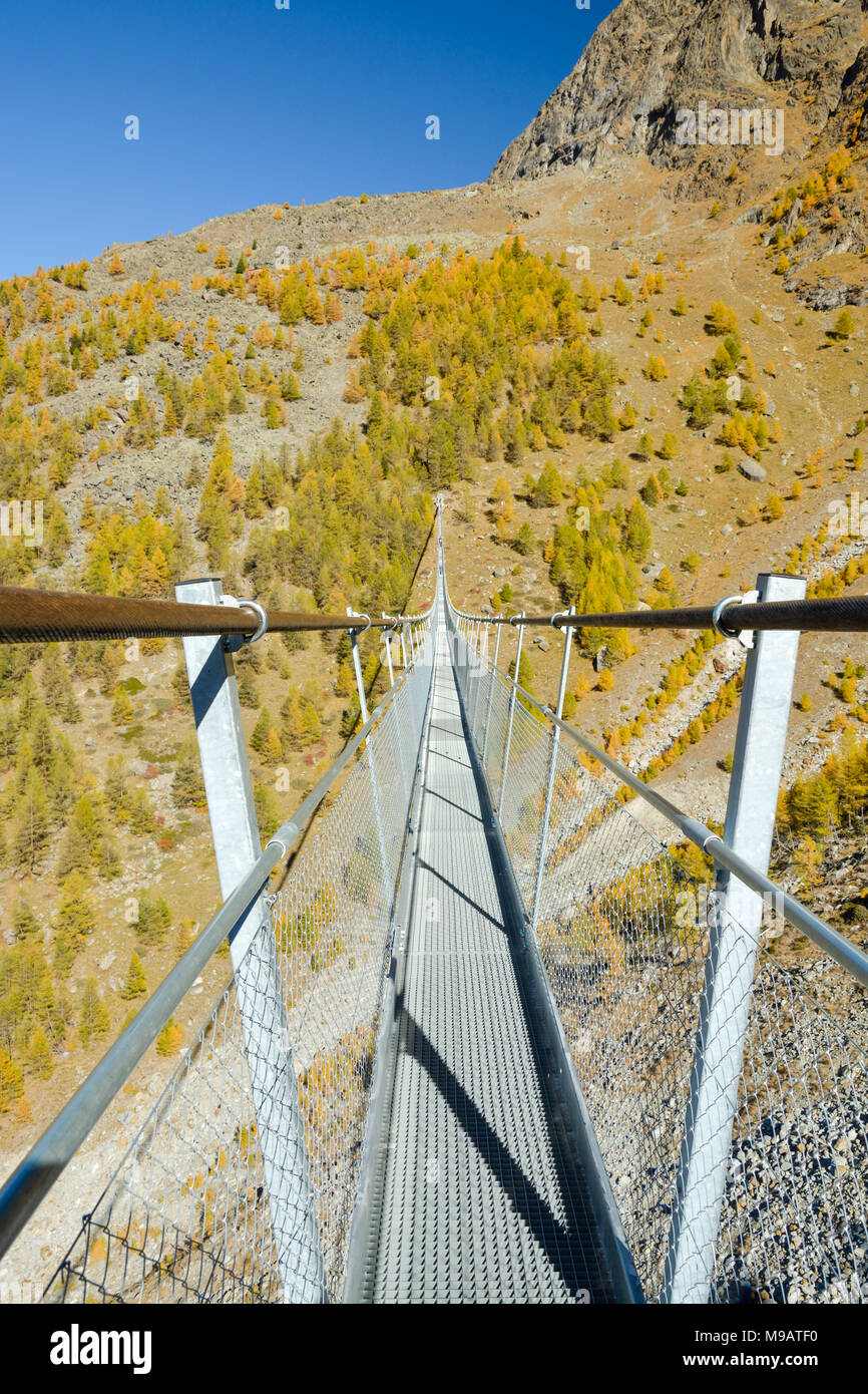 Nach Sizilien Italien Übertrifft Sich Selbst Bau Der Längsten Hängebrücke Der Welt Genehmigt - l95p4hz