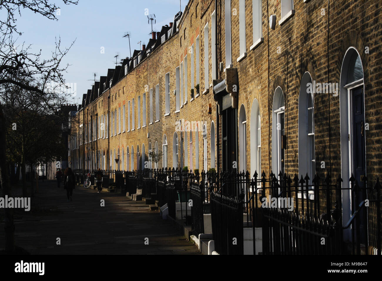 London geschwungenen Terrasse Häuser Cloudesley Road Stockfoto
