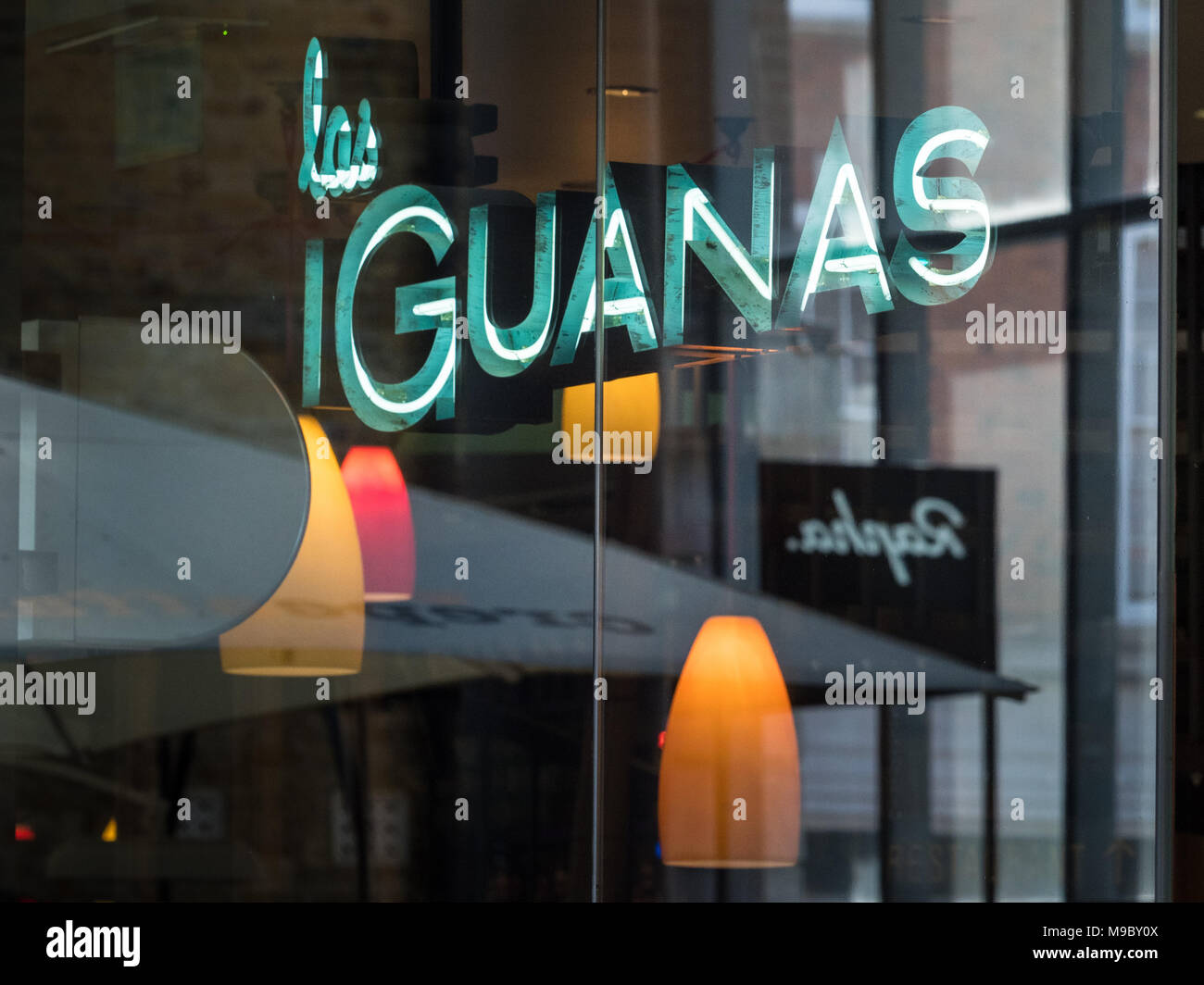 Las Iguanas Restaurant in Spitalfields Market, Shoreditch, London. Las Iguanas ist ein Latin American Style food chain Restaurant. Stockfoto