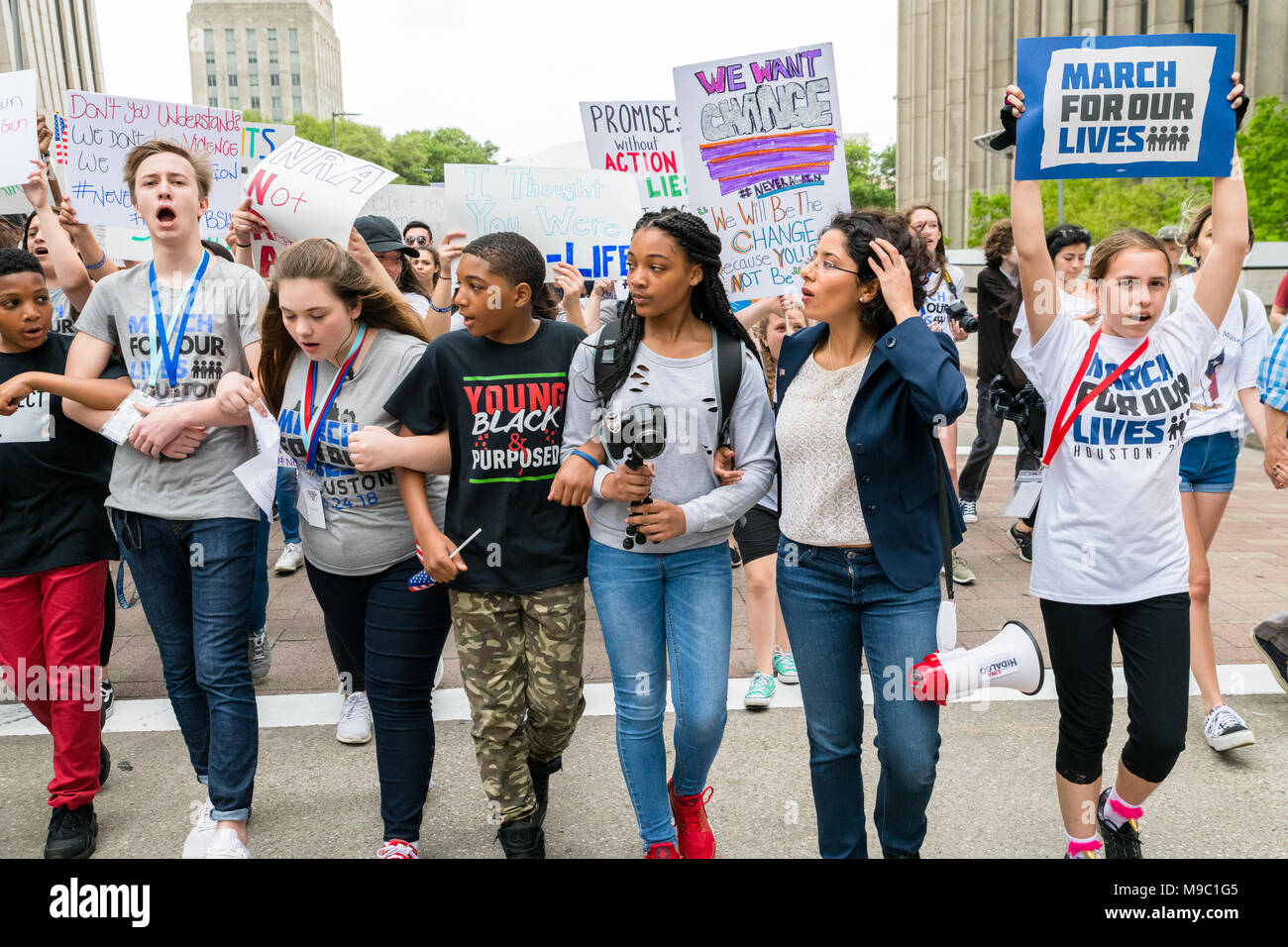 Houston, Texas - 24. März 2018: Texas Studenten und Familien Protest für Waffenbesitz im März für unser Leben rally Credit: michelmond/Alamy leben Nachrichten Stockfoto