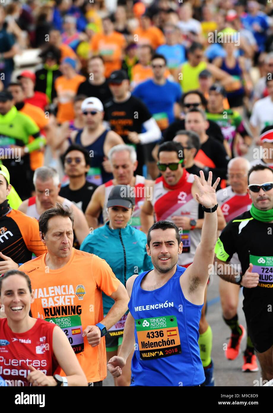 Valencia. 24 Mär, 2018. Läufer konkurrieren während der IAAF World Half Marathon Championships in Valencia, Spanien am 24. März 2018. Quelle: Guo Qiuda/Xinhua/Alamy leben Nachrichten Stockfoto