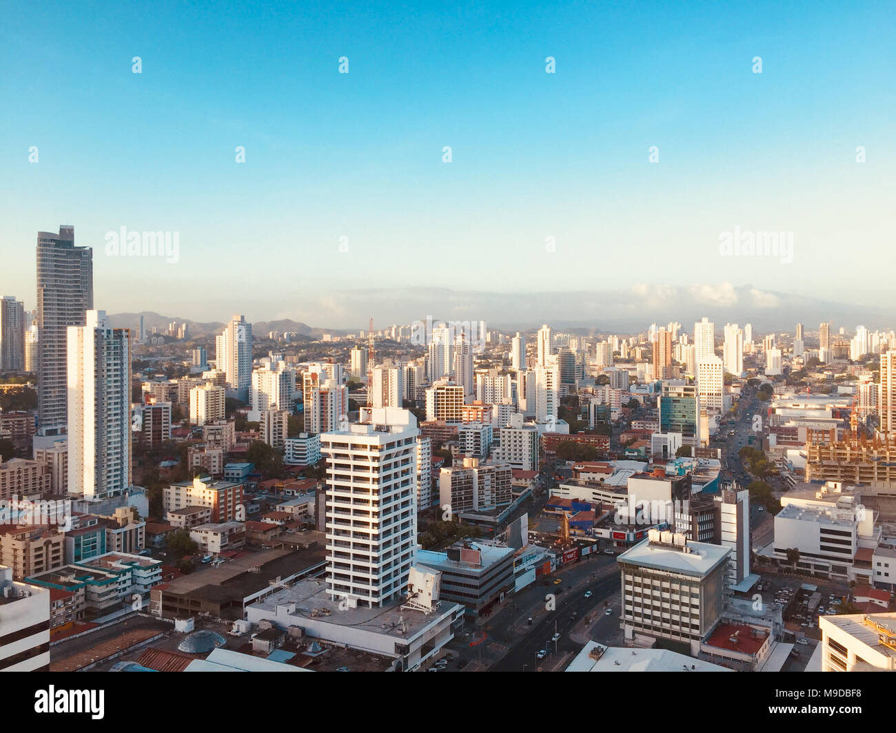 Panama City Skyline - die moderne Skyline der Stadt - Hochhaus Gebäude Panorama - Stockfoto