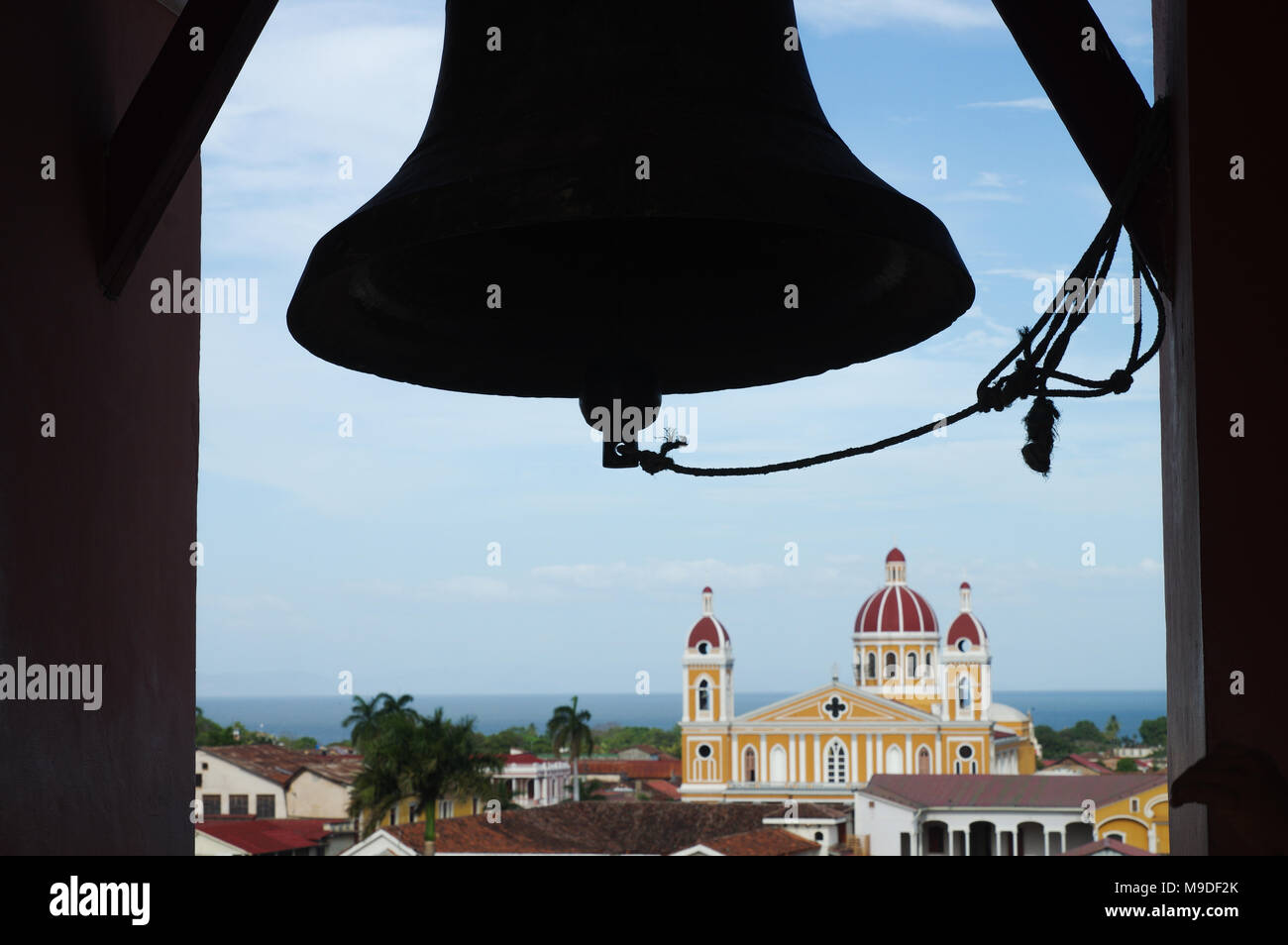 Ansicht Unserer Lieben Frau von der Himmelfahrt Kathedrale Iglesia La Merced Kirchturm der Kirche in Granada, Nicaragua Stockfoto