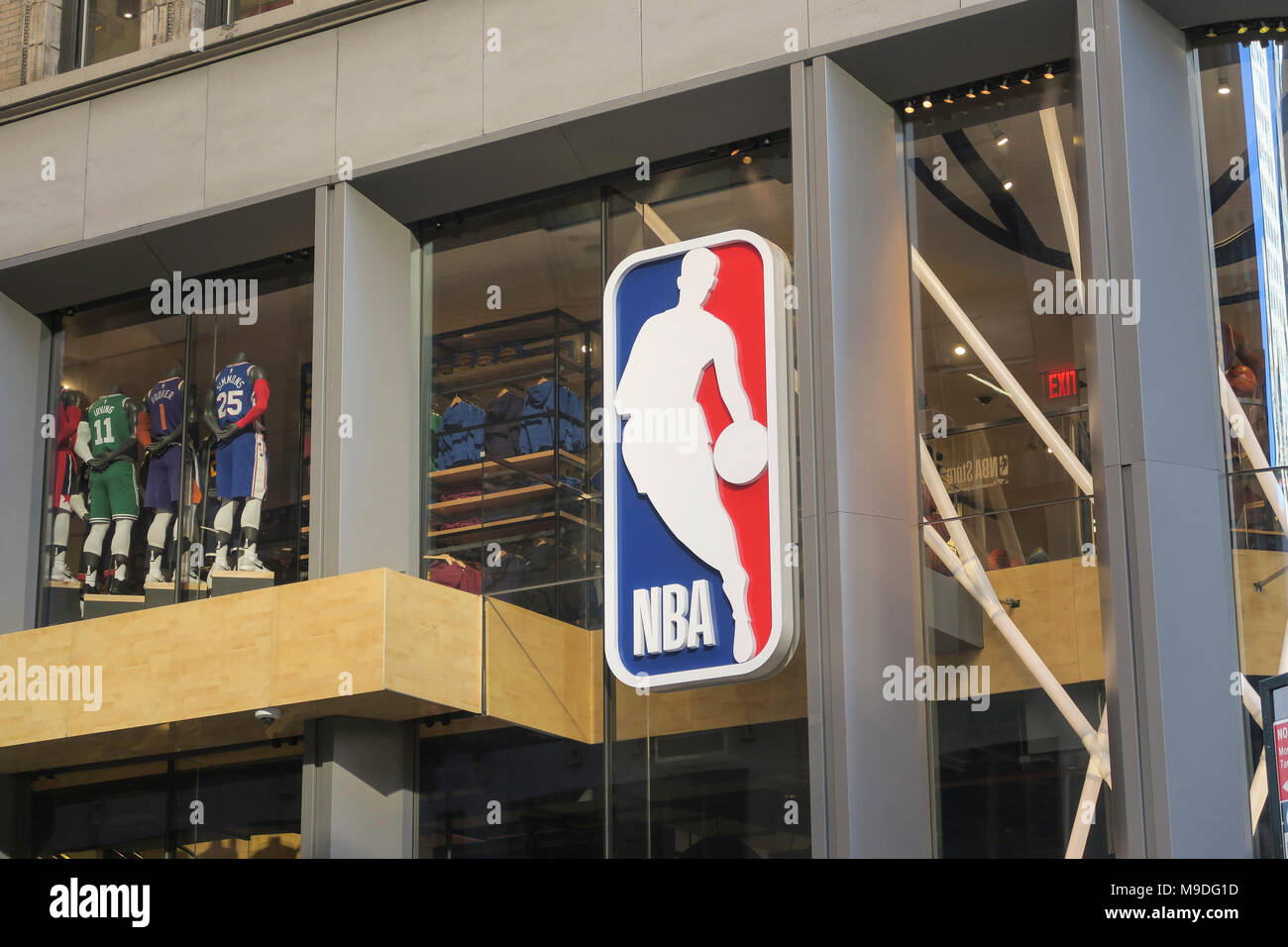 NBA-Flagship-Store, 545 Fifth Avenue, New York Stockfoto