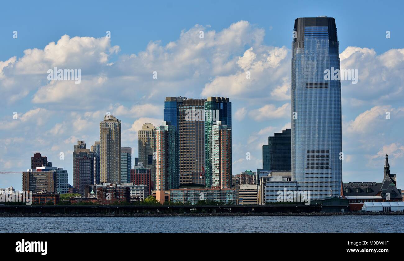 Die Goldman Sachs Tower und die Skyline von Jersey City. Stockfoto