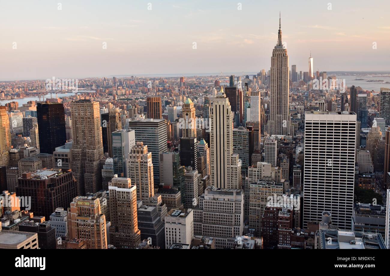 Die Skyline von Midtown und Downtown New York City. Stockfoto