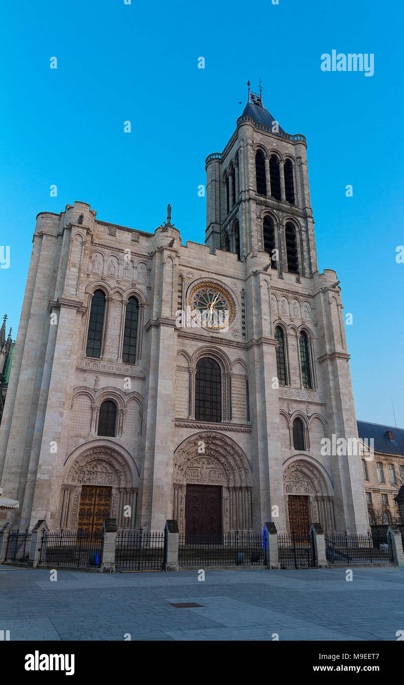 Paris st denis abtei Fotos und Bildmaterial in hoher Auflösung Alamy