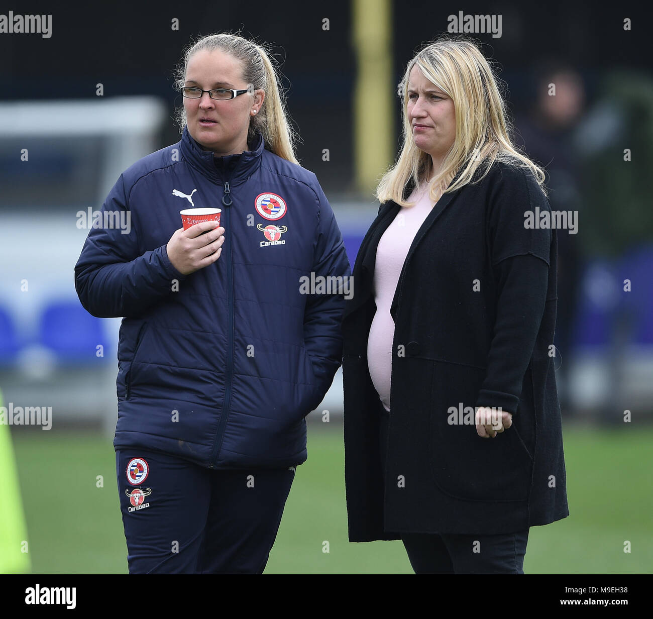 Lesen Frauen Manager Kelly Kammern Links Chats Mit Chelsea Damen