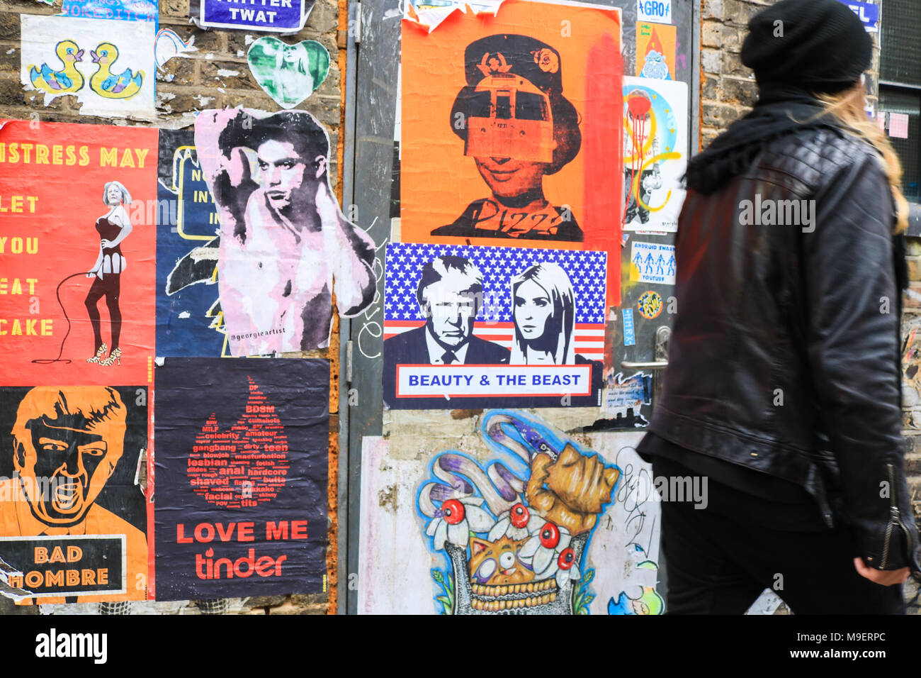 London, UK, 25. März 2018. Satirische Poster erscheinen in Brick Lane, die Tochter der amerikanische Präsident Donald Trump mit Ehemann Jared Kushner Credit: Amer ghazzal/Alamy leben Nachrichten Stockfoto