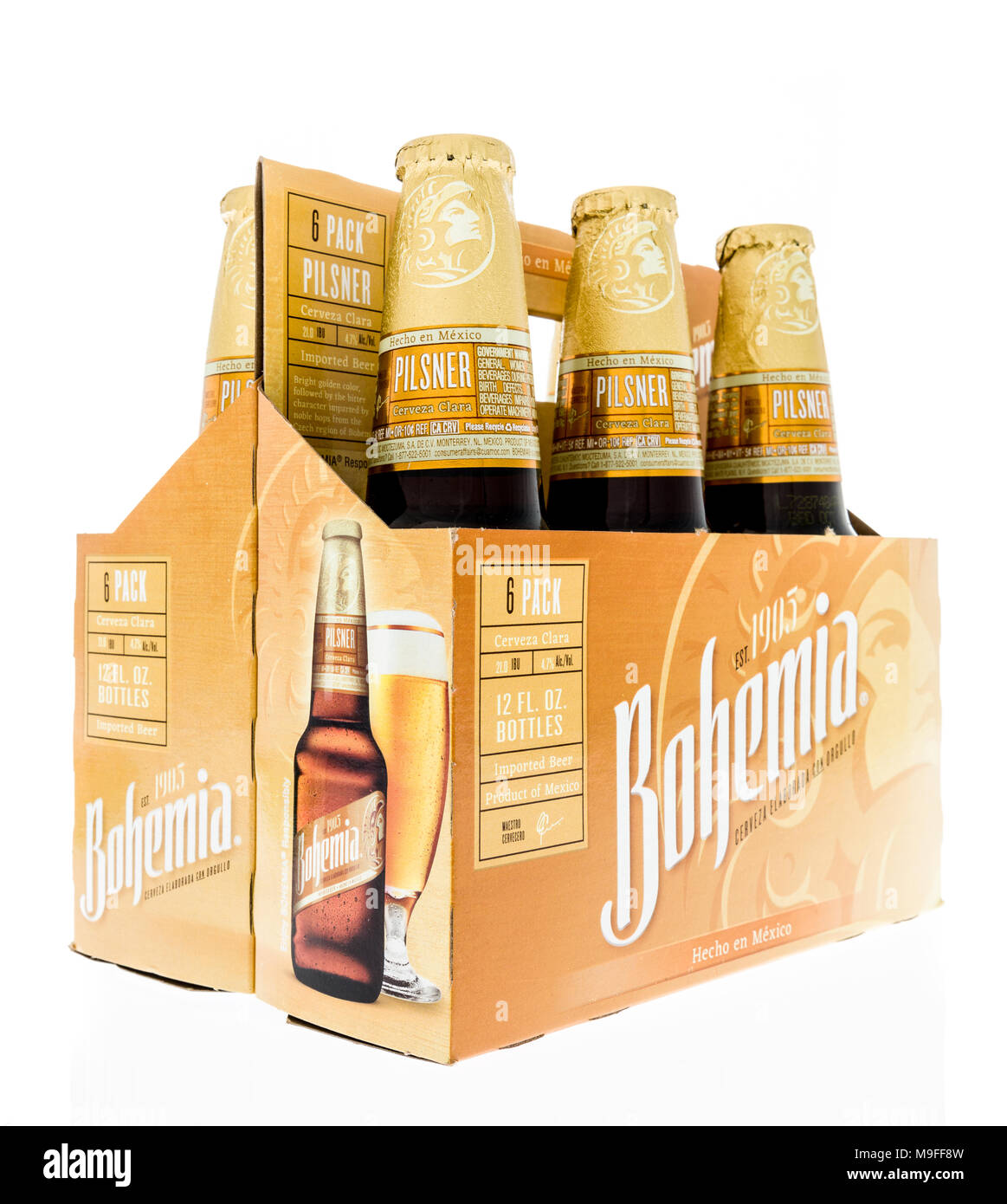 Winneconne, WI - 21. März 2018: ein Six Pack von Böhmen Bier aus Mexiko auf einem isolierten Hintergrund. Stockfoto
