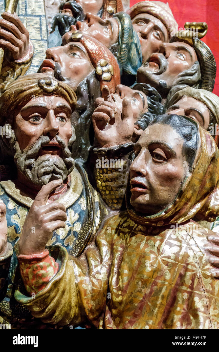 Buenos Aires Argentinien, Belgrano, Museum für Spanische Kunst Museo de Arte Espanol Enrique Larreta, innen, Bildhauerrelief, Detail, Mann Männer männlich, looki Stockfoto