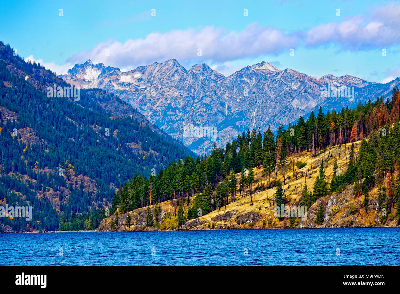 41,926.03552 trockene Berge Canyon, Lake Chelan, Rainbow Berg, nadelholzforsten Stockfoto
