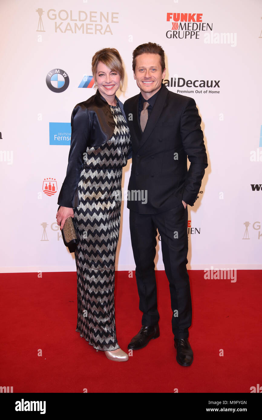 Goldene Kamera Goldene Kamera (Awards) 2018 bei der Messe Hamburg. Mit:  Roman Knizka und Frau Stefanie Wo: Hamburg, Deutschland Wann: 23 Feb 2018  Credit: Becher/WENN.com Stockfotografie - Alamy