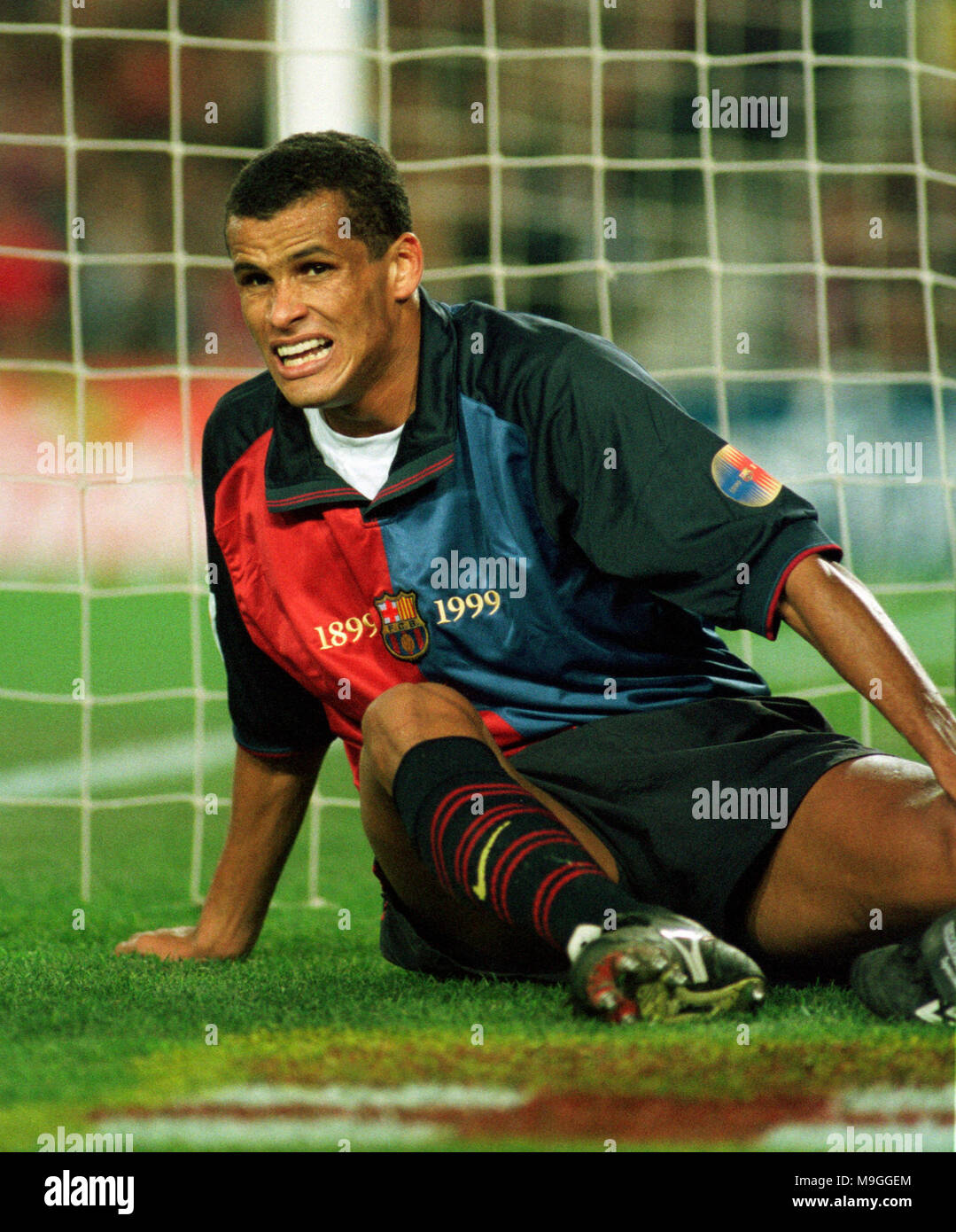 Das Stadion Camp Nou in Barcelona, Spanien, 18 12. 1999. Primera Division Liga Saison 1999/2000 FC Barcelona gegen Atletico Madrid 2:1 - - - RIVALDO (Barcelona) Stockfoto