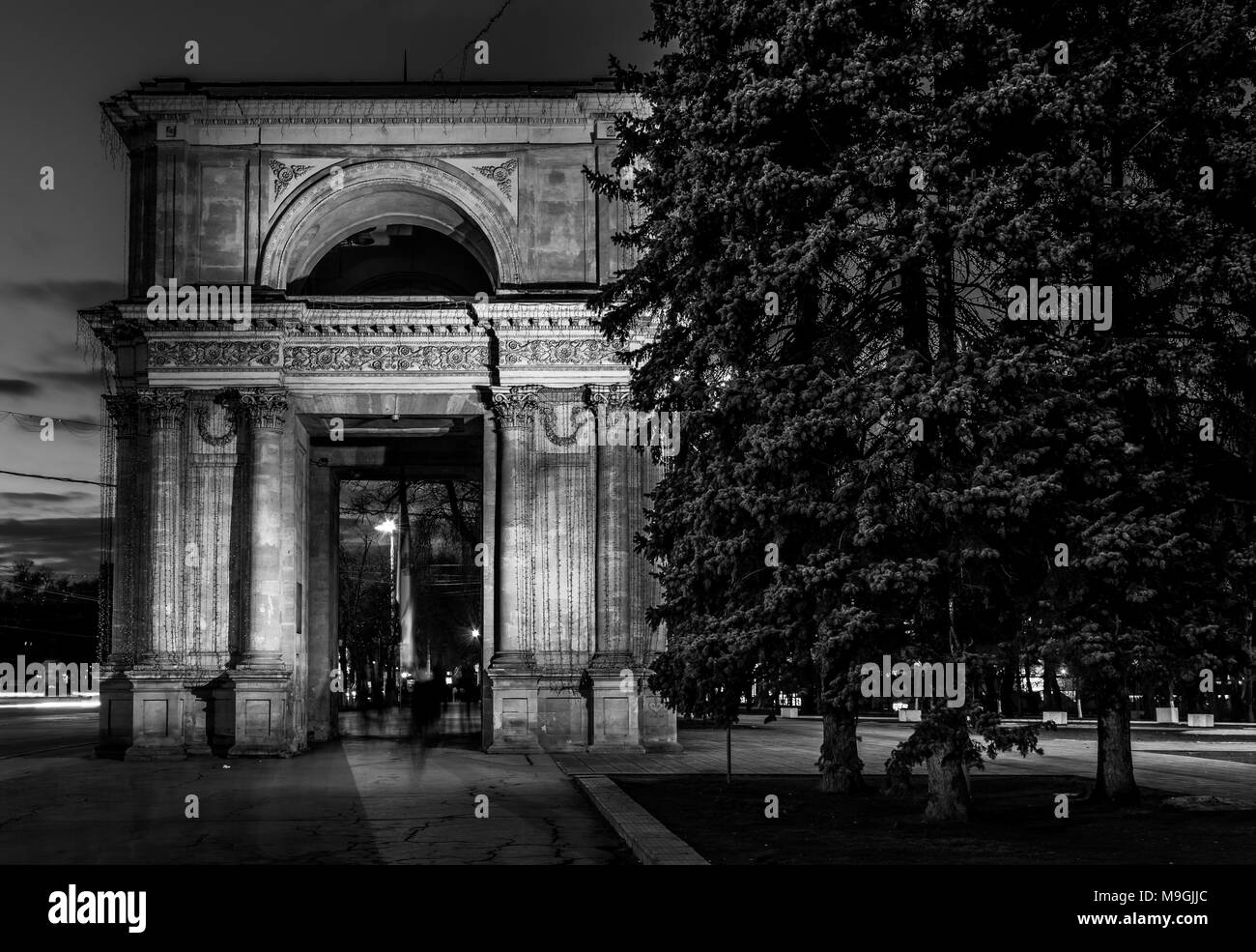 Schöne schwarz-weiß Foto von den Triumph Arch in Chisinau, Moldawien. Stockfoto