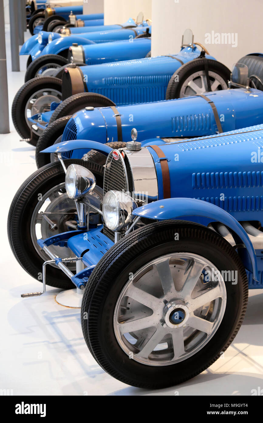 Reihe von Bugatti, Cité de l'Automobile / Automobil Museum, Mulhouse, Elsass, Frankreich Stockfoto