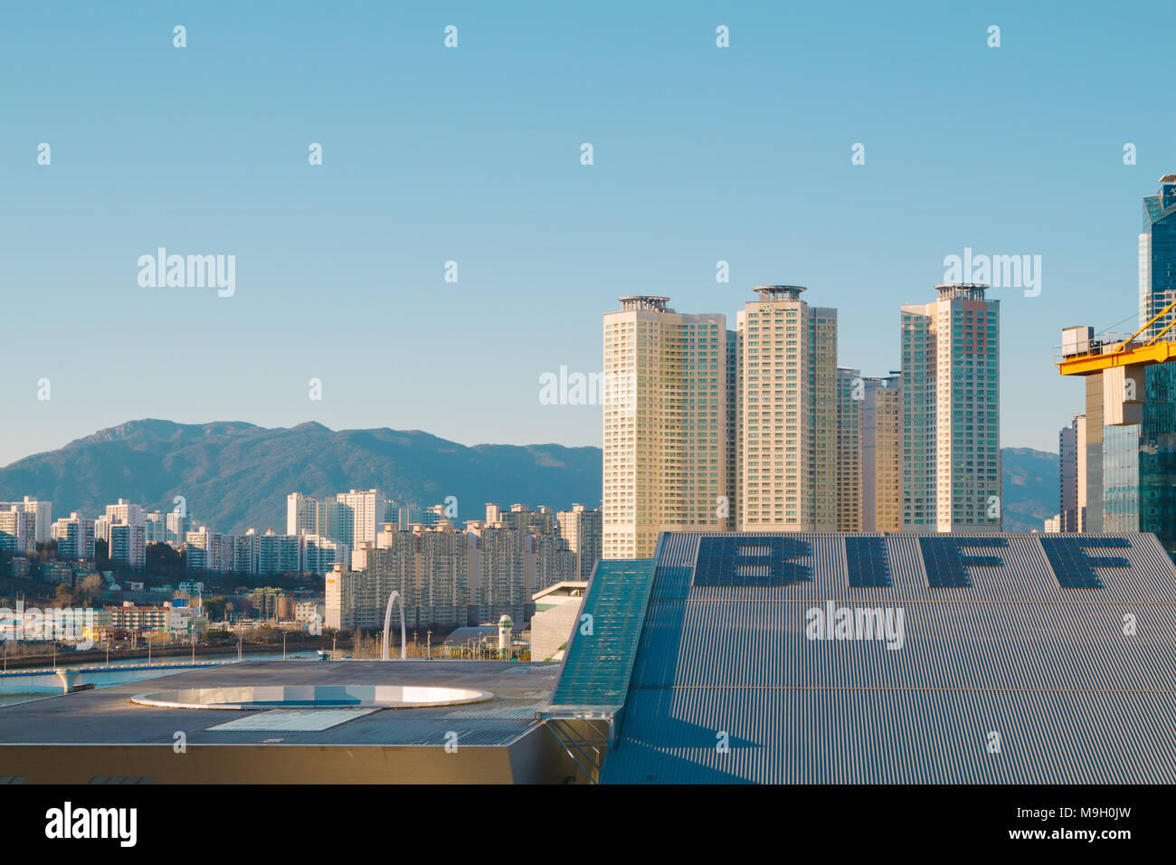 Busan, Korea - Januar 6, 2015: Landschaft der modernen Stadt Stockfoto