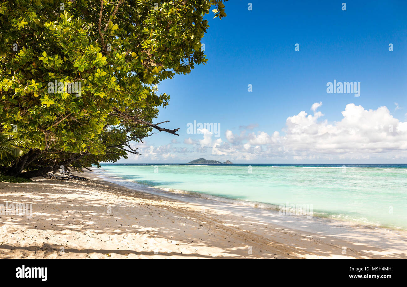 Paradise Sandstrand und dem türkisblauen Indischen Ozean auf Silhouette Island, Seychellen Stockfoto