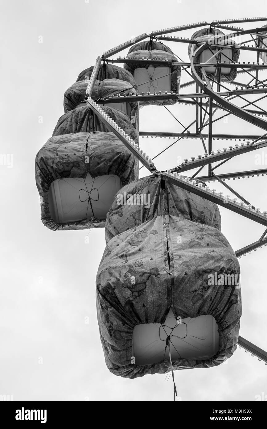 Riesenrad Nahaufnahme von winter Schutzkabine Stockfoto