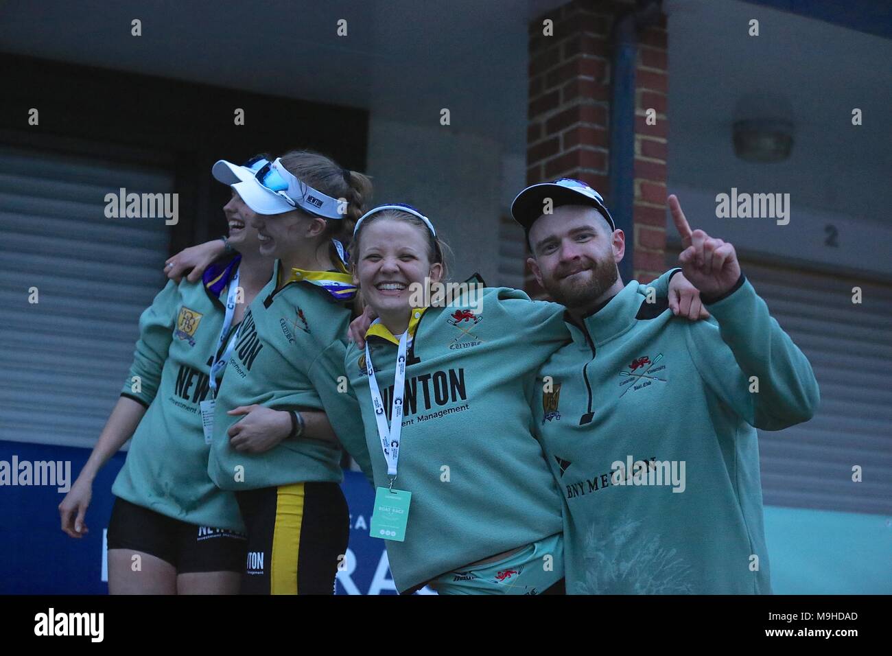 Die Krebsforschung Boat Race Samstag 24 März 2018 Stockfoto